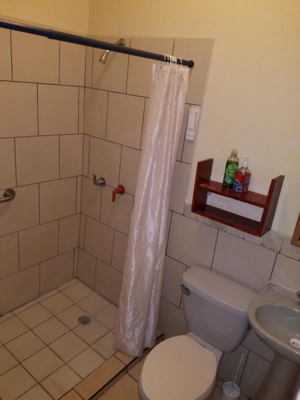 Room image 5