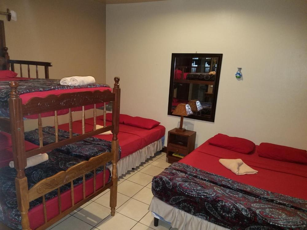 Room image 3